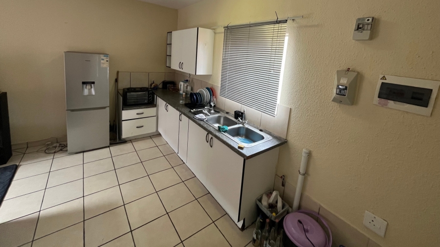 1 Bedroom Property for Sale in Rustenburg Central North West